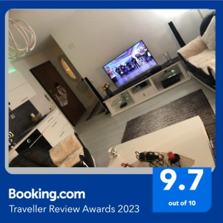 Lovely 2 Bedroom Condo In Gjilan. Экстерьер фото